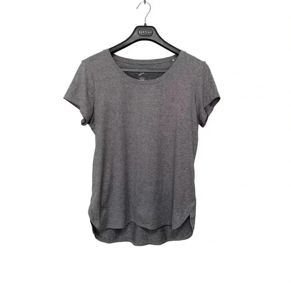 Head short sleeve, scoop neck, athletic shirt, in a soft poly/spandex blend